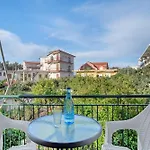 Grapevine Apartmán *