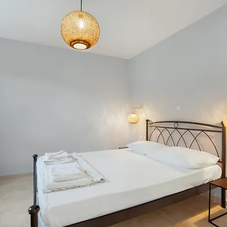 Grapevine * Poros (Kefalonia)