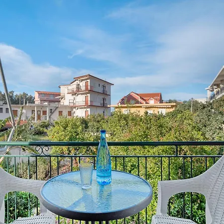 Grapevine * Poros (Kefalonia)