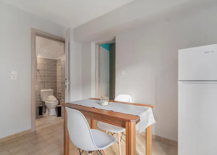 Апартаменты Grapevine Порос